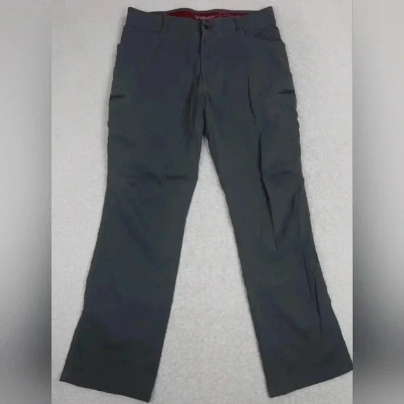 Wrangler Other - Wrangler Outdoor men's cargo pants size 34/30